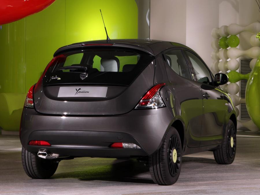  Lancia Ypsilon Elefantino 2014 года  (фото 9 из 14)